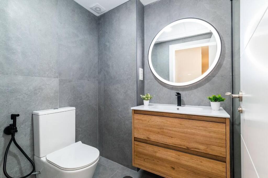 Modern Apartment Close To The City Center And Alhambra Granada Eksteriør billede