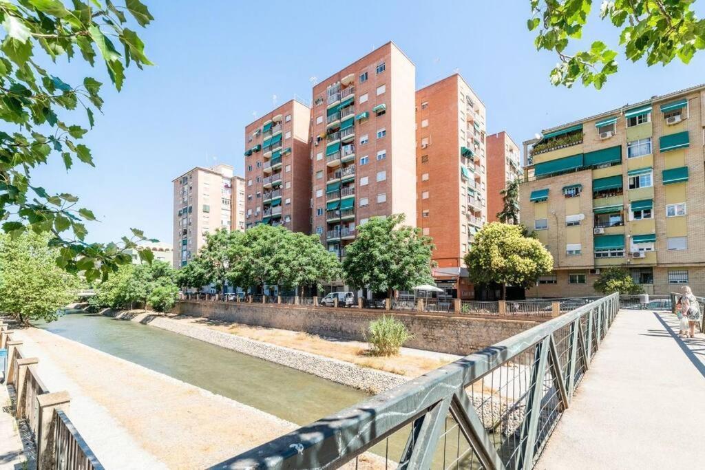Modern Apartment Close To The City Center And Alhambra Granada Eksteriør billede