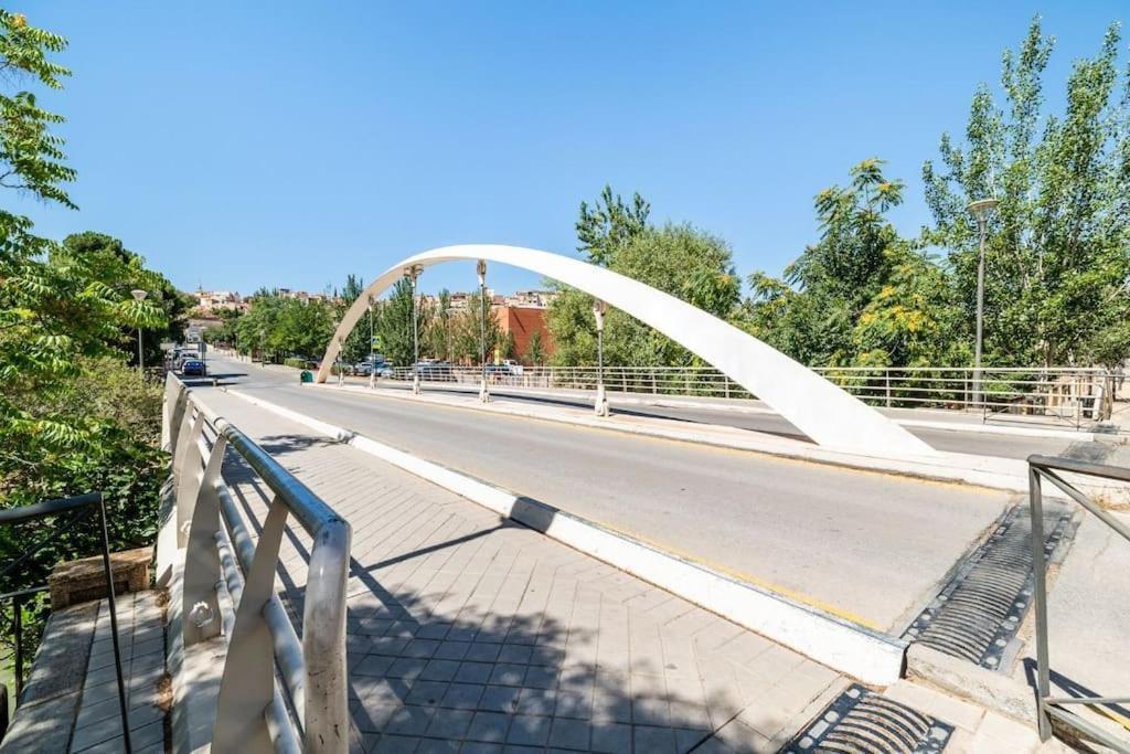 Modern Apartment Close To The City Center And Alhambra Granada Eksteriør billede