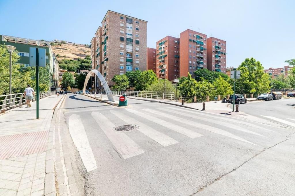 Modern Apartment Close To The City Center And Alhambra Granada Eksteriør billede